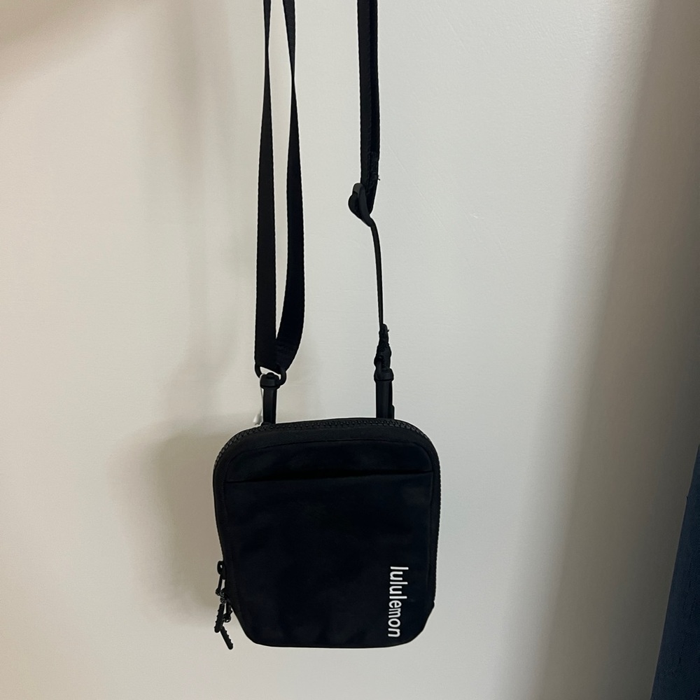 NWT Lululemon black crossbody bag